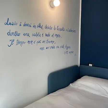 Accogliente Singola Con Balcone A 500 Mt Dal Mare 3* Marina Di Carrara