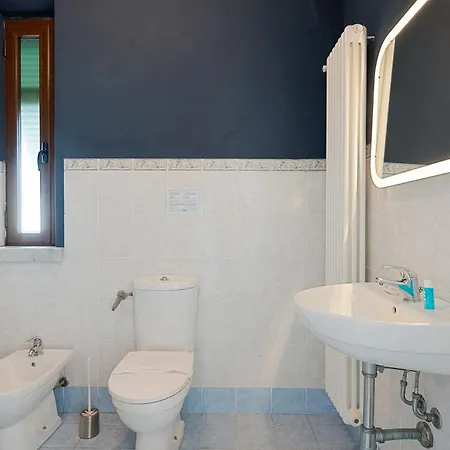 Accogliente Singola Con Balcone A 500 Mt Dal Mare